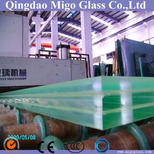 Klares und farbiges Verbundglas