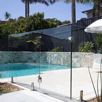 Pool Glasgeländer
