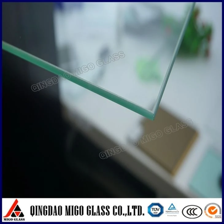 Klares Floatglas für Windows
